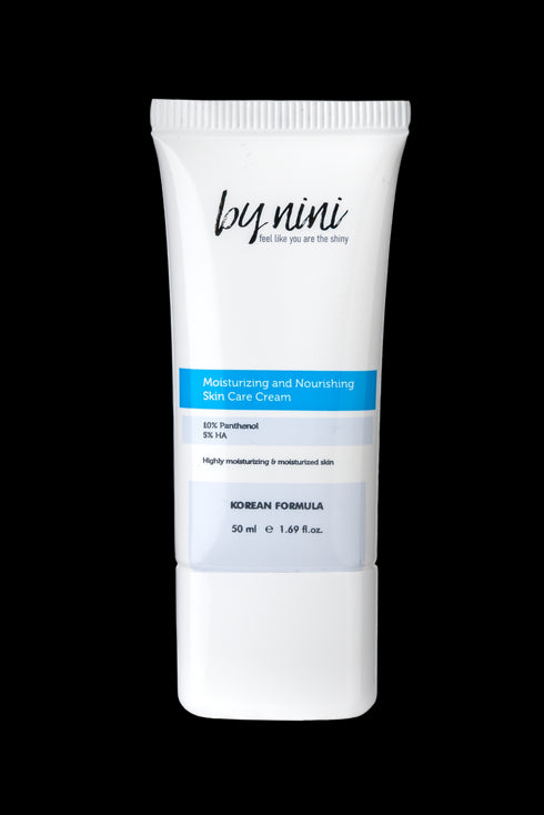 24 Saat Etkili Günlük Yoğun Nemlendirici Cilt Bakım Kremi 50 ML