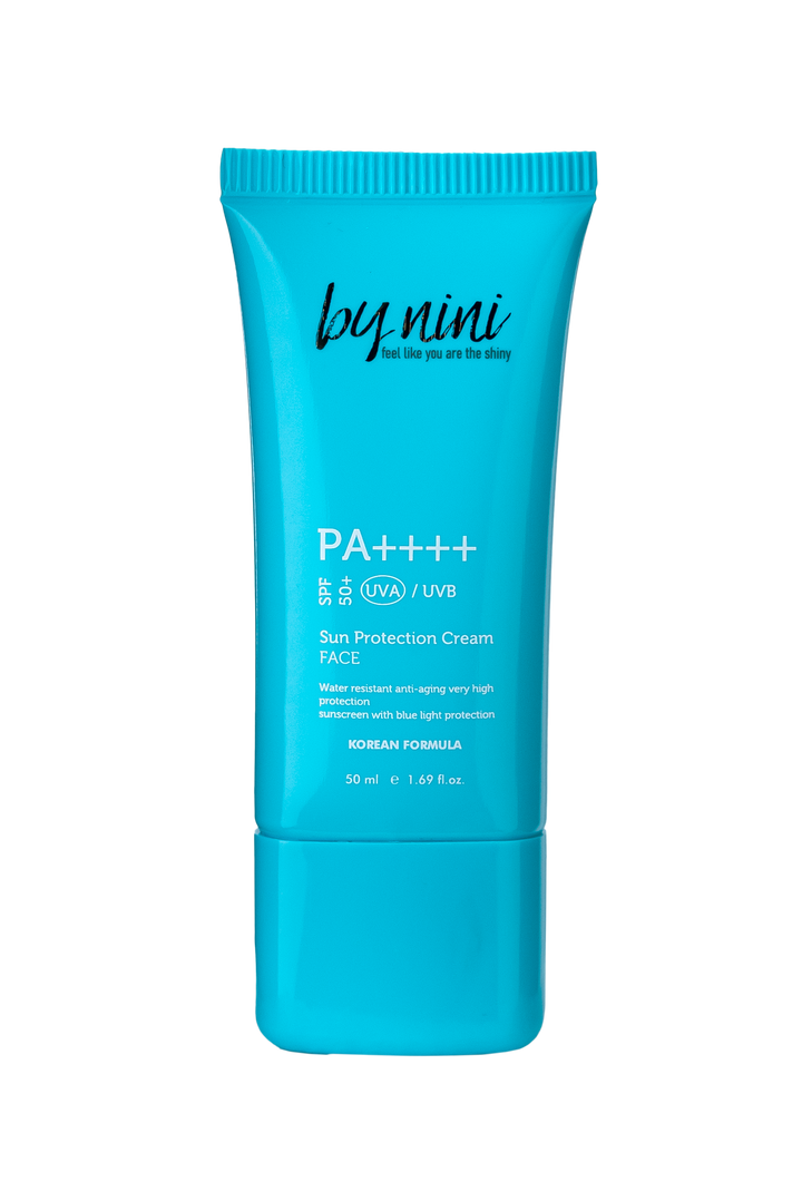 SPF 50+ PA++++, Yeni Nesil Filtreli, Su Bazlı, Leke Karşıtı, Nemlendirici Güneş Kremi, 50 ML